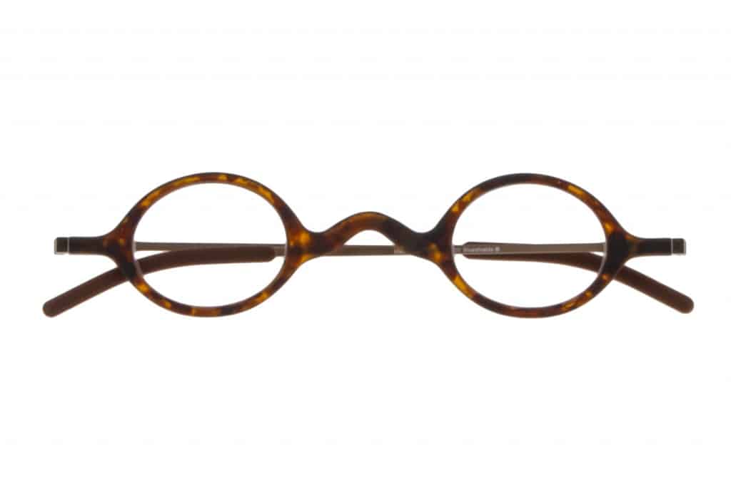 Read Eyewear leesbril Chapter 07